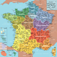 Puzzle en bois d'environ 100 pièces, la carte des départements de France 