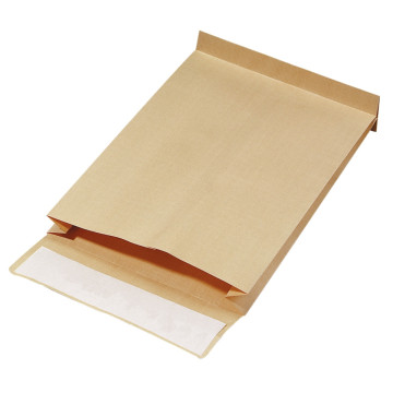 Paquet de 50 pochettes 3 soufflets de 7 cm format 300x470mm kraft armé brun 155g auto adhésive protégée